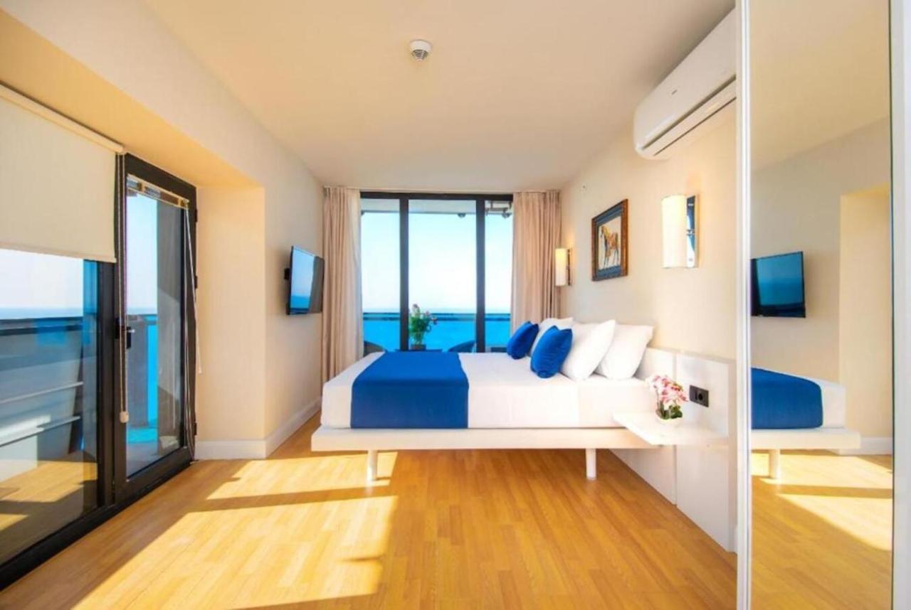 Seaside Resort In New Orbi Twins 바투미 외부 사진
