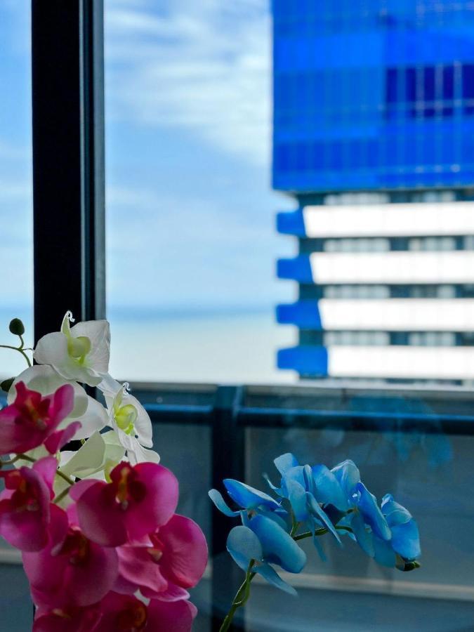 Seaside Resort In New Orbi Twins 바투미 외부 사진